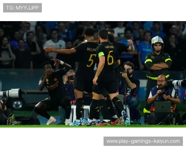 维尼修斯单刀冷静推射得手,皇马攻势持续如火