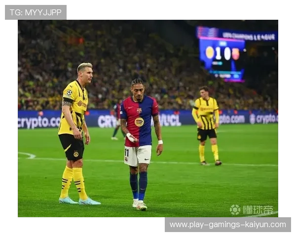 拉菲尼亚禁区补射转化为巴萨胜利