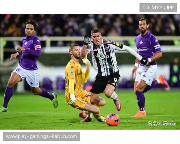 尤文弗拉霍维奇角球后点补射为球队终结对手抵抗